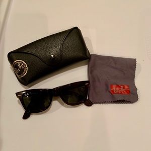 Ray-Ban Wayfarer Sunglasses